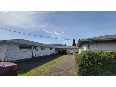217 S Knott St, Canby, OR 97013