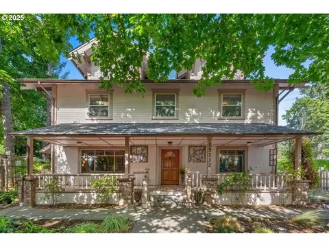 15232 SE Oatfield Rd, Milwaukie, OR 97267