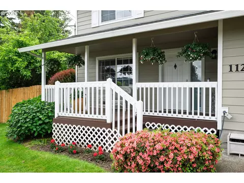 Exterior - 11240 SE Cranberry Loop, Clackamas, OR 97015 photo 3 of 15