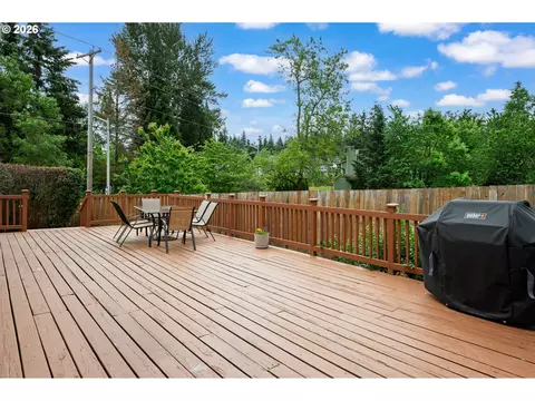 Exterior - 11240 SE Cranberry Loop, Clackamas, OR 97015 photo 10 of 15