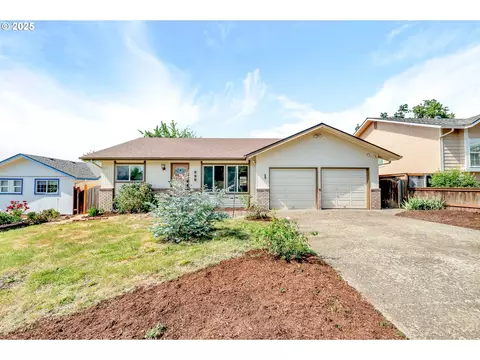 590 Granite Pl, Springfield, OR 97477