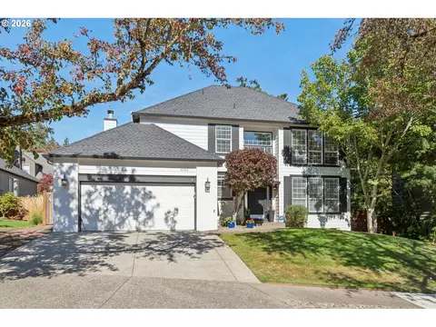 6155 Frost Ln, Lake Oswego, OR 97035