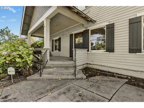 Exterior - 1610 Cal Young Rd, Eugene, OR 97401 photo 2 of 5