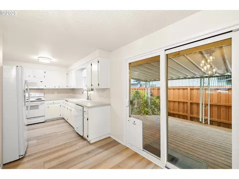 Kitchen - 1408 N Libra St, Newberg, OR 97132 photo 1 of 4