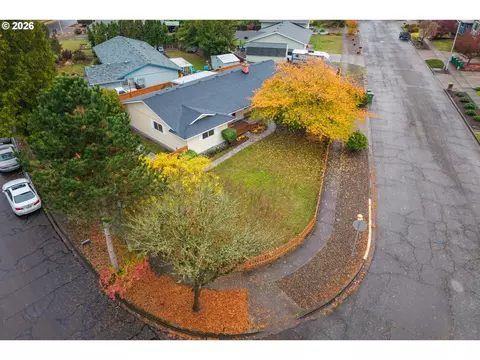 View/Area - 1408 N Libra St, Newberg, OR 97132 photo 4 of 4