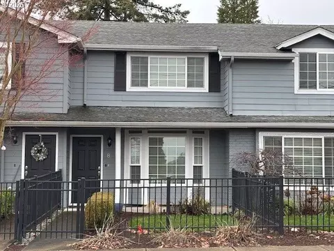 1255 NW Trail Ave #8, Portland, OR 97229