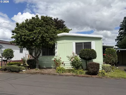15130 S Maplelane Rd #54, Oregon City, OR 97045