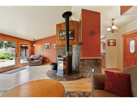 Other - 33740 S Ball Rd, Molalla, OR 97038 photo 2 of 11
