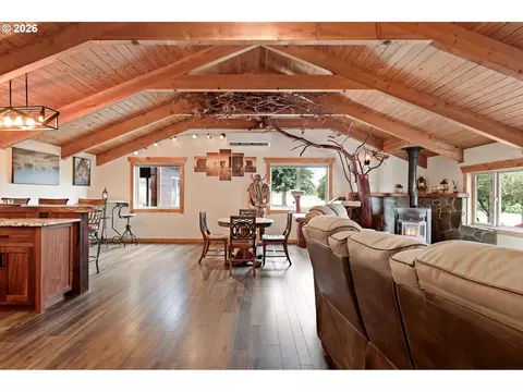 Other - 33740 S Ball Rd, Molalla, OR 97038 photo 4 of 11