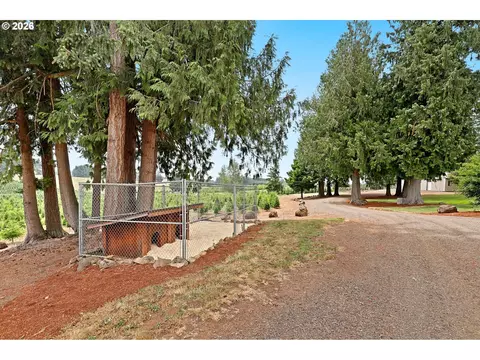 Exterior - 33740 S Ball Rd, Molalla, OR 97038 photo 13 of 13