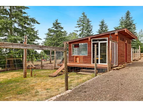 Exterior - 33740 S Ball Rd, Molalla, OR 97038 photo 11 of 13