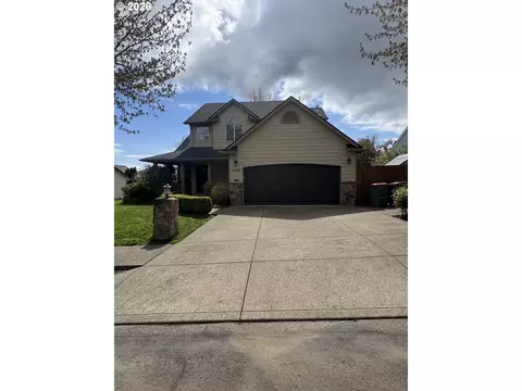 2340 SW Howard Dr, Mcminnville, OR 97128
