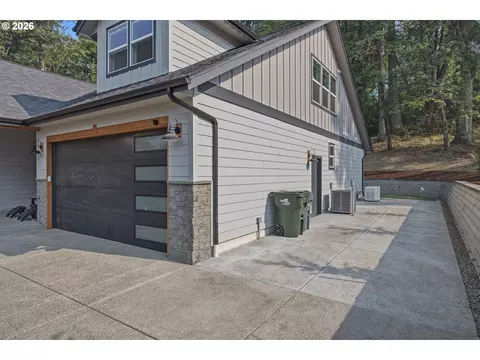 Other - 980 S 66th Pl, Springfield, OR 97478 photo 1 of 5