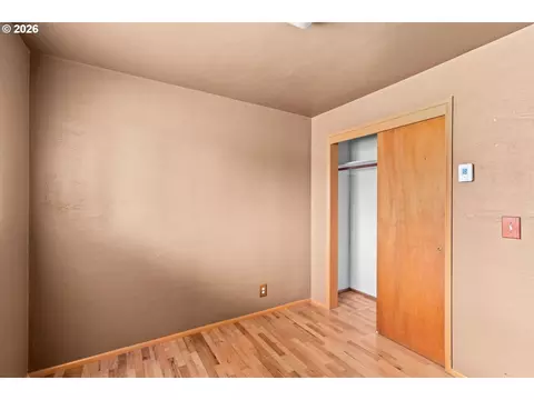 Bedroom - 520 E 33rd Ave, Eugene, OR 97405 photo 6 of 6