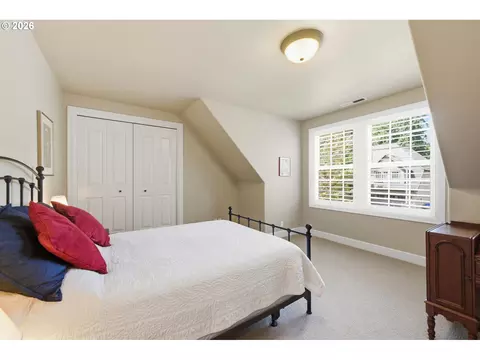 Bedroom - 2260 Turnberry Ct, Eugene, OR 97401 photo 3 of 6