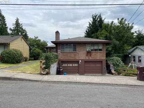 4134 SE Washington St, Milwaukie, OR 97222