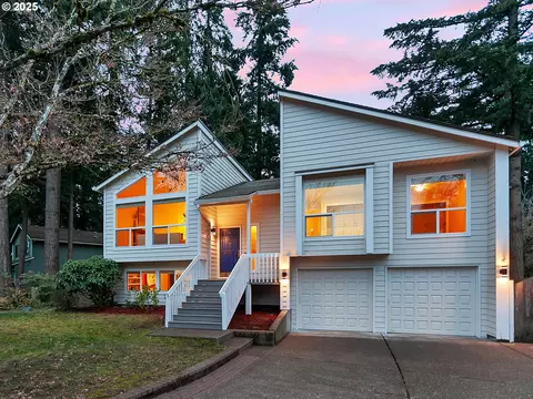 8824 SW Talawa Dr, Tualatin, OR 97062