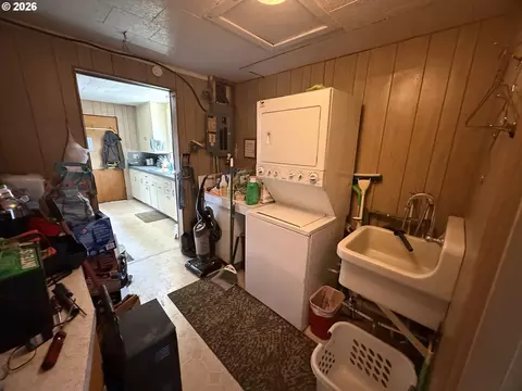 140 Poplar St, Powers, OR 97466 photo 40