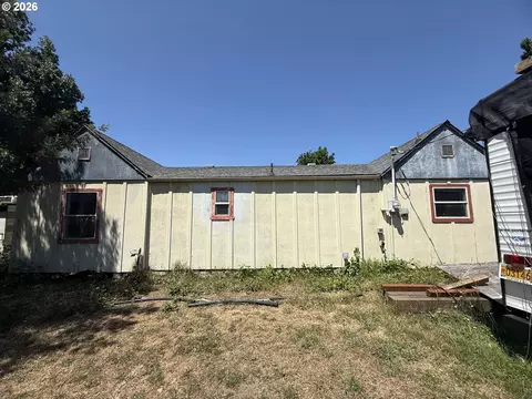 140 Poplar St, Powers, OR 97466 photo 9
