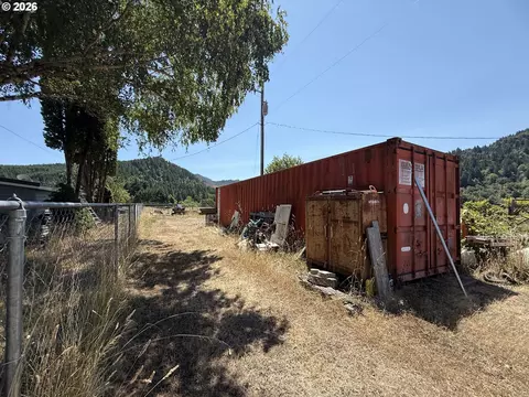 140 Poplar St, Powers, OR 97466 photo 16