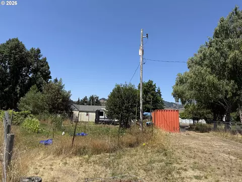 140 Poplar St, Powers, OR 97466 photo 13