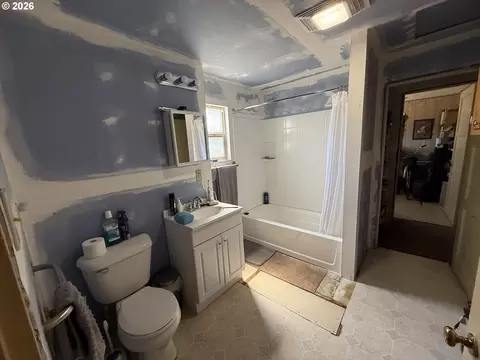 140 Poplar St, Powers, OR 97466 photo 37