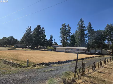 298 S Mary B Rd, Tygh Valley, OR 97063