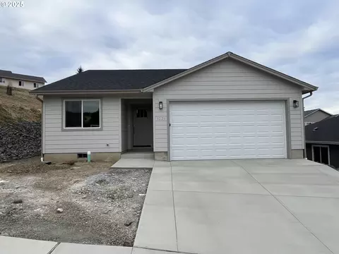 1334 NE Simpson Ln, Myrtle Creek, OR 97457