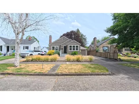 2050 18th St NE, Salem, OR 97301