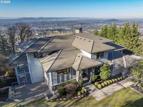 9433 SE Scotts Ridge Ct, Happy Valley, OR 97086