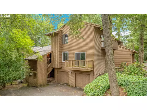 218 Cervantes #B, Lake Oswego, OR 97035