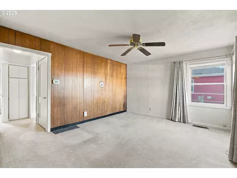 Living - 294 NW 3rd Ave, Estacada, OR 97023 photo 1 of 2