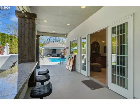 Exterior - 3465 Brookview Dr, Eugene, OR 97401 photo 11 of 14