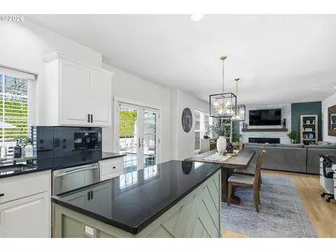 Kitchen - 3465 Brookview Dr, Eugene, OR 97401 photo 3 of 3