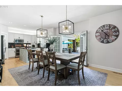 Dining - 3465 Brookview Dr, Eugene, OR 97401 photo 2 of 3