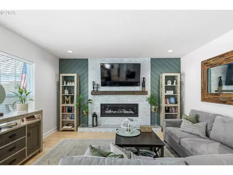 Living - 3465 Brookview Dr, Eugene, OR 97401 photo 1 of 2