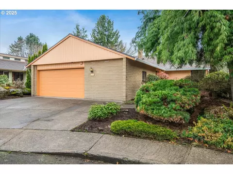 2347 NE 152nd Pl, Portland, OR 97230