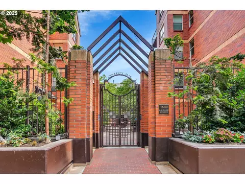 1500 SW Park Ave #531, Portland, OR 97201