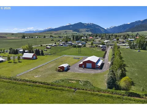 214 Cole St #1/2, Lostine, OR 97857