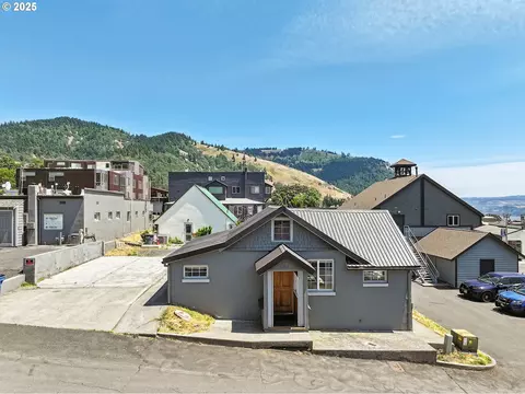 120 N 5 N Main Ave, White Salmon, WA 98672