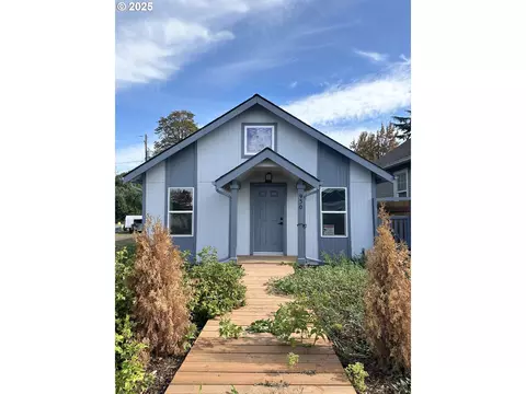 930 Holly St, Junction City, OR 97448