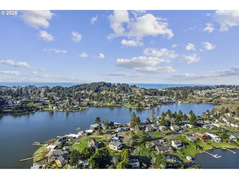View/Area - 3403 NE Johns Loop, Neotsu, OR 97364 photo 5 of 6