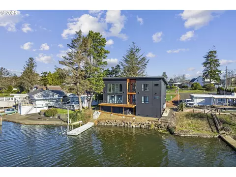 View/Area - 3403 NE Johns Loop, Neotsu, OR 97364 photo 4 of 6