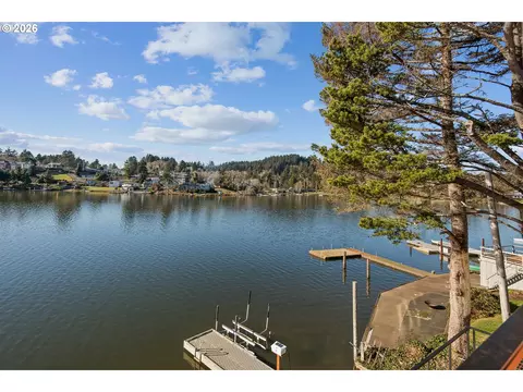 View/Area - 3403 NE Johns Loop, Neotsu, OR 97364 photo 3 of 6