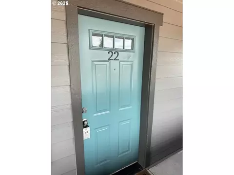 10345 NE Clackamas St #22, Portland, OR 97220