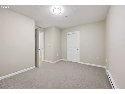 Bedroom - 318 NE Roberts Ave #203, Gresham, OR 97030 photo 3 of 3
