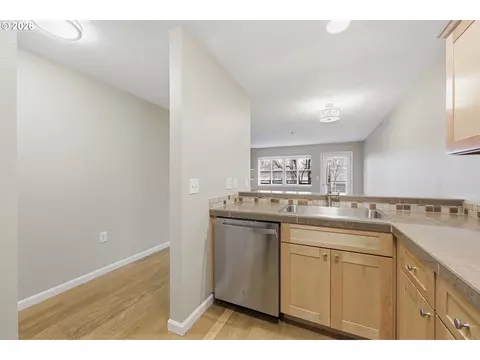 Kitchen - 318 NE Roberts Ave #203, Gresham, OR 97030 photo 3 of 3