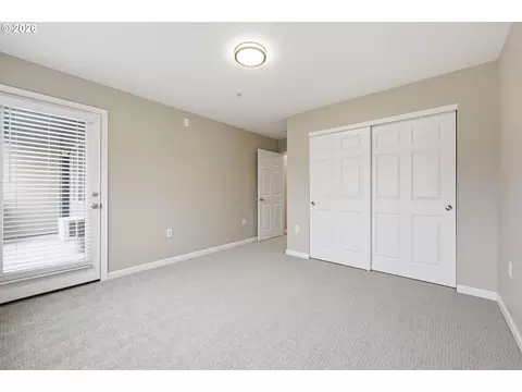 Bedroom - 318 NE Roberts Ave #203, Gresham, OR 97030 photo 1 of 3