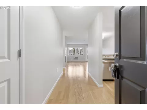 Entry Way - 318 NE Roberts Ave #203, Gresham, OR 97030 photo 1 of 3