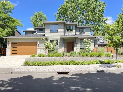 4672 Winthrop Ct, Lake Oswego, OR 97035